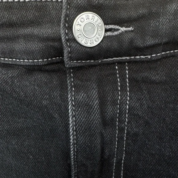 High Rise Dad Shorts - Picture 4 of 8